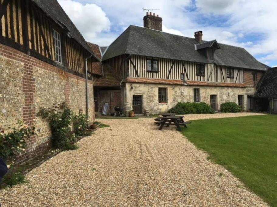 La Ferme Du Chateau Villa Fauguernon Exterior photo